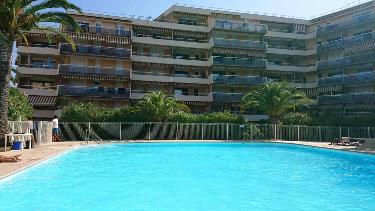 Frejus Plage, Appartement Entier , Piscine,Parking,Plage A 200M Εξωτερικό φωτογραφία