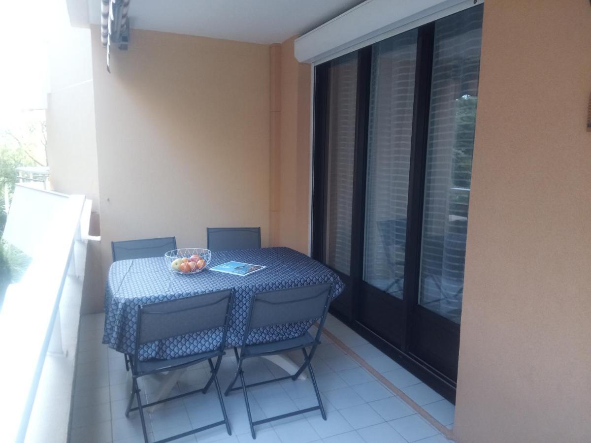 Frejus Plage, Appartement Entier , Piscine,Parking,Plage A 200M Εξωτερικό φωτογραφία